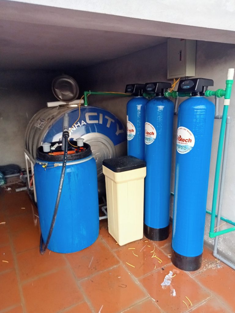 Hệ thống lọc nước xử lý tình trạng nhiễm sắt của HBTECH